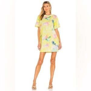Alice + Olivia Yellow Tie-Dye Short Sleeve Shift Dress (Size M)